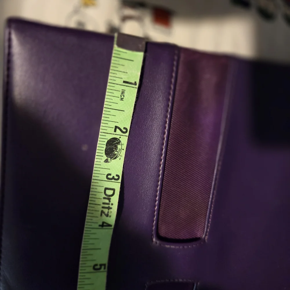 N/A kindle purple